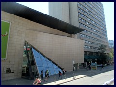 Toronto Bus Tour 145 - Bata Shoe Museum